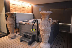 SeaNat_jacuzzi_in_de_avond_welness_zenbeleving_blootlocatiesnl -  - Wellness