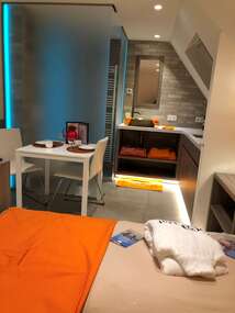 08.12 11 -  - Bed & Breakfast