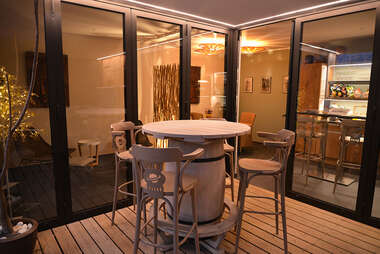 SeaNat_loungeruimte_in_de_avond_blootlocatiesnl -  - Vakantieresort